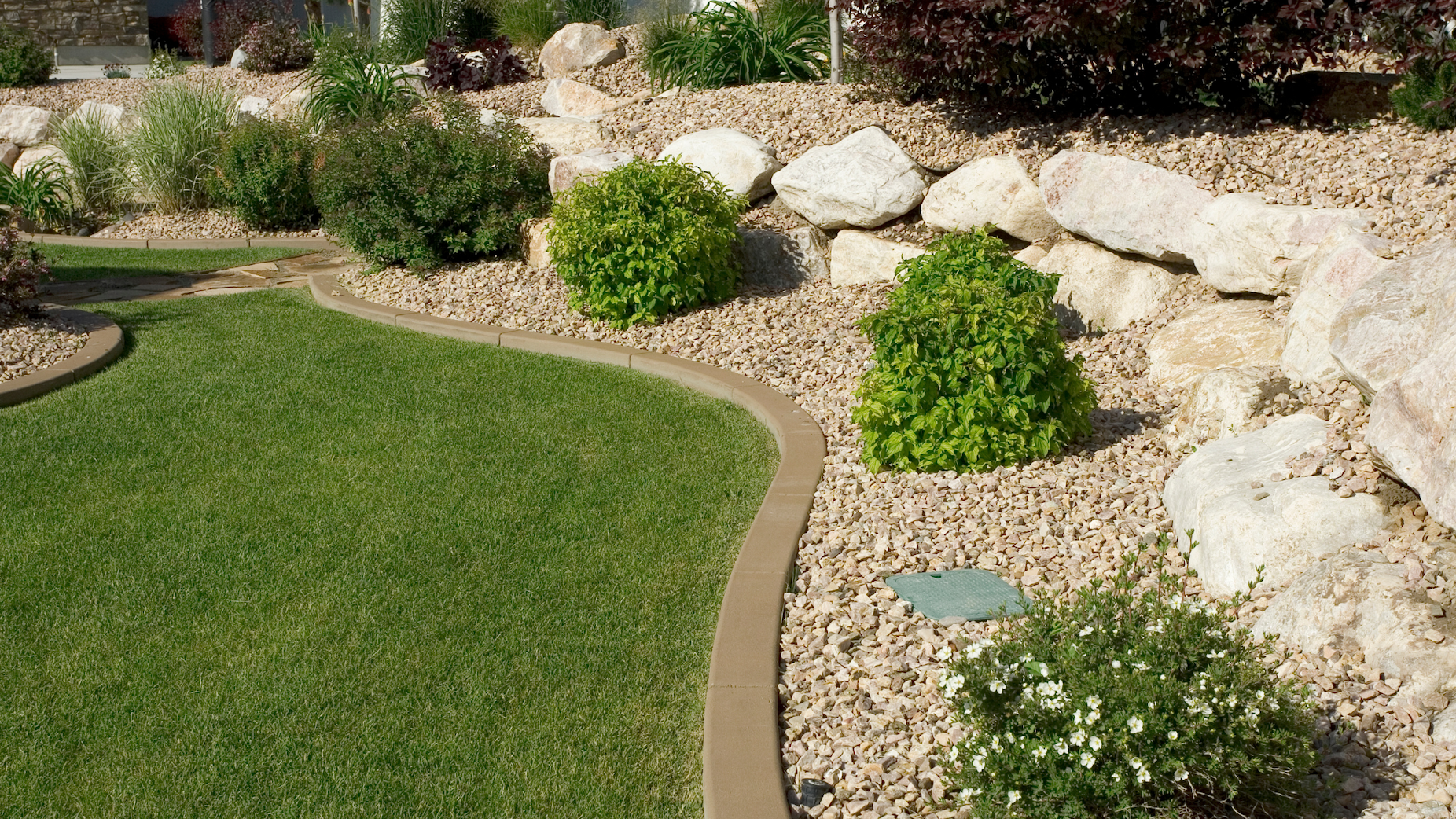 Landscaping, lawn lawn care, healthy lawn